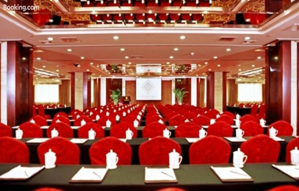 Beijing Jinlongtan Hotel Экстерьер фото